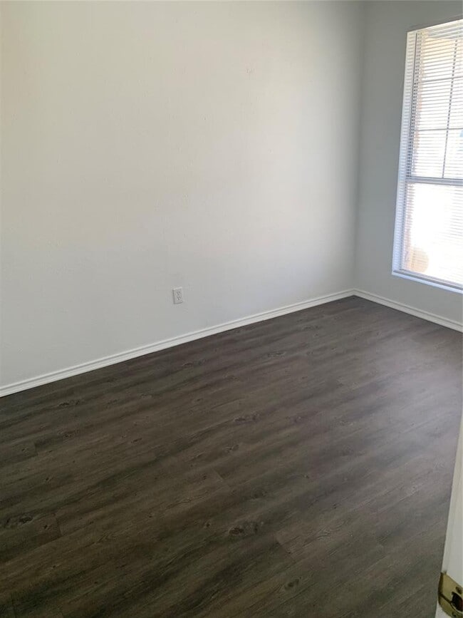 Building Photo - 4608 Bundyhill Dr