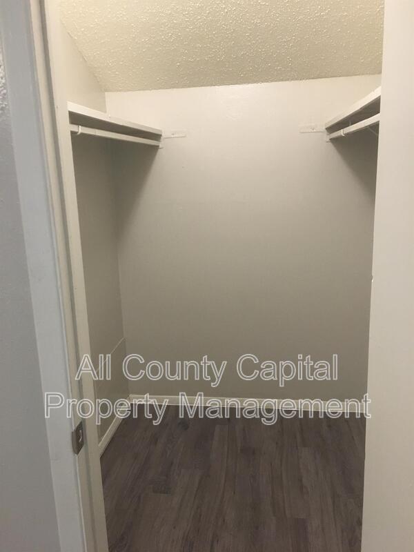 Building Photo - 3800 Allegro Lugar St