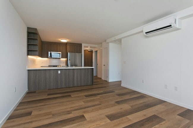 Building Photo - 1500 Rycroft St