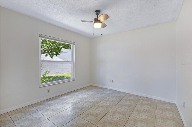 Building Photo - 9148 Dubois Blvd