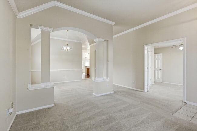 Building Photo - 18014 Still Springs Ct