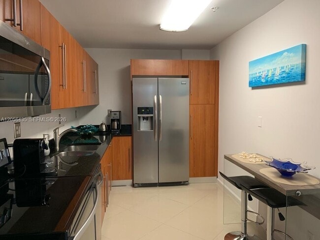 Building Photo - 3001 S Ocean Dr