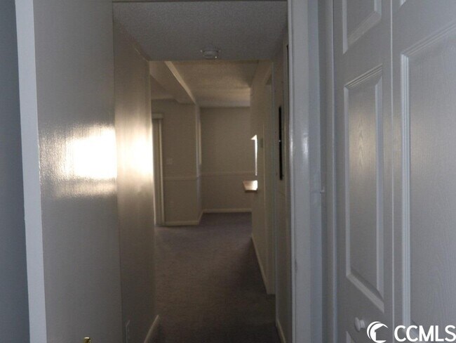 Building Photo - 10166 Beach Dr SW