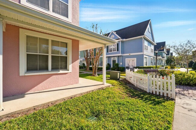 Building Photo - Charming and Spacious 4-Bedroom, 3-Bathroom Fully Furnished Townhome  in the Sought-After Venetia...