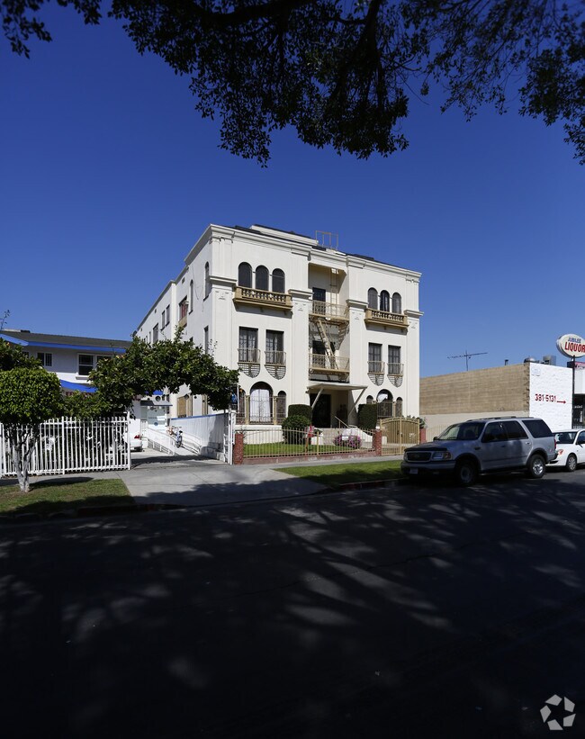 Building Photo - 309 S Hobart Blvd