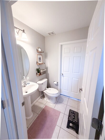 Building Photo - 620 S 700 E