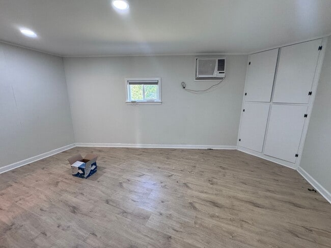 Building Photo - Newly Remodeled 1 bed 1 bath in Murray