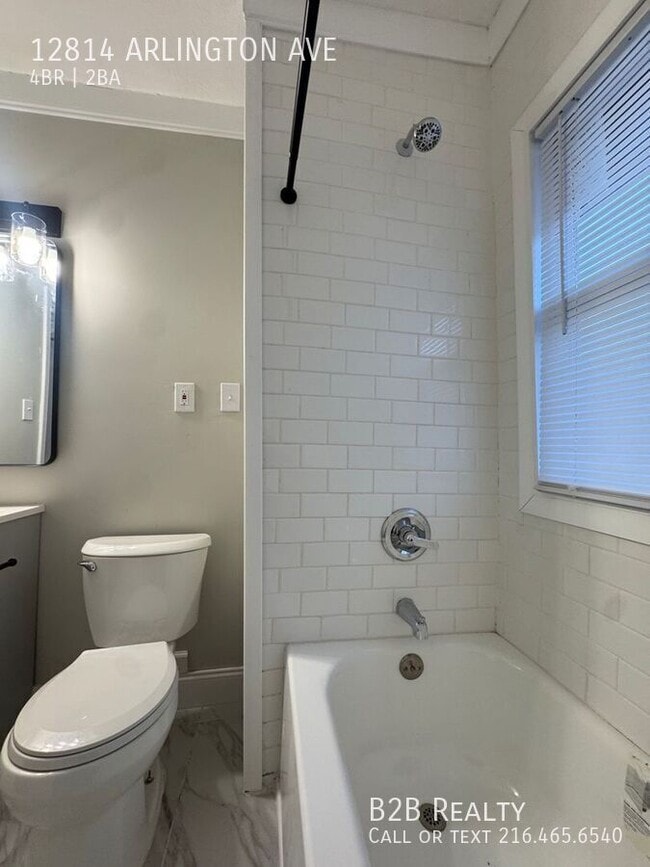 Building Photo - 12814 Arlington Ave