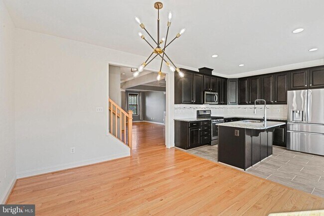 Building Photo - 203 Natural Terrace