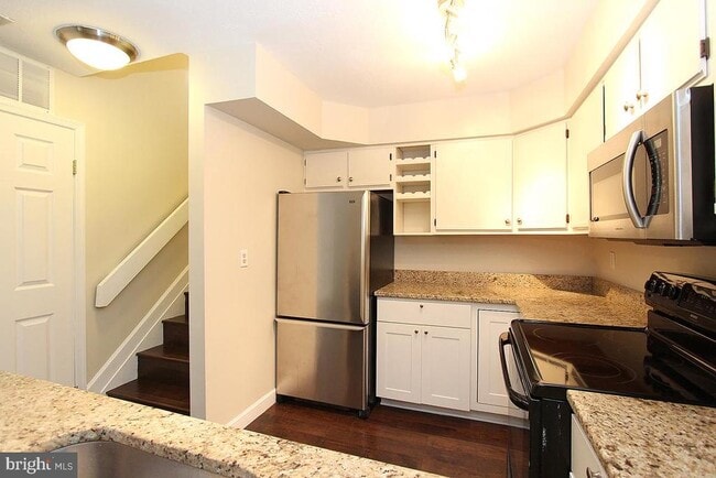 Building Photo - 18112 Windsor Hill Dr