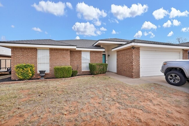 Building Photo - 8632 Duke Ave