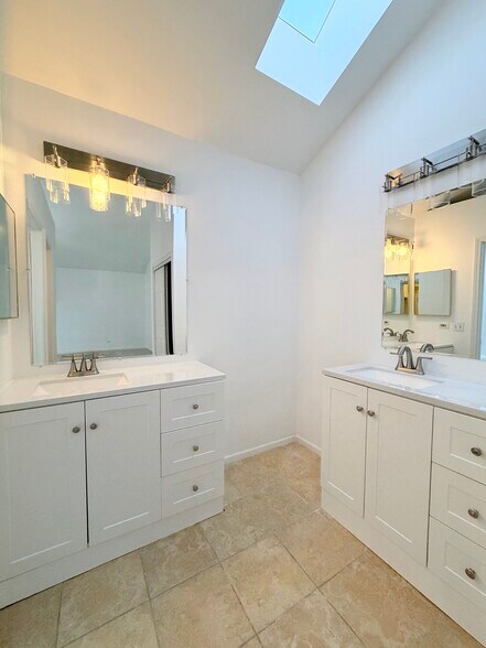 Building Photo - 94 Stevens Dr