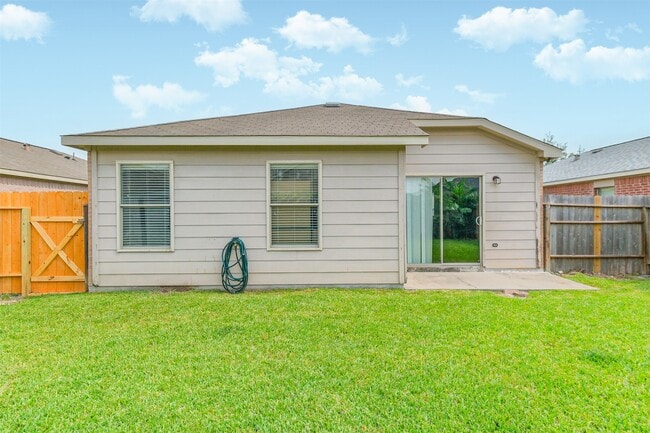 Building Photo - 16530 Peyton Ridge Cir