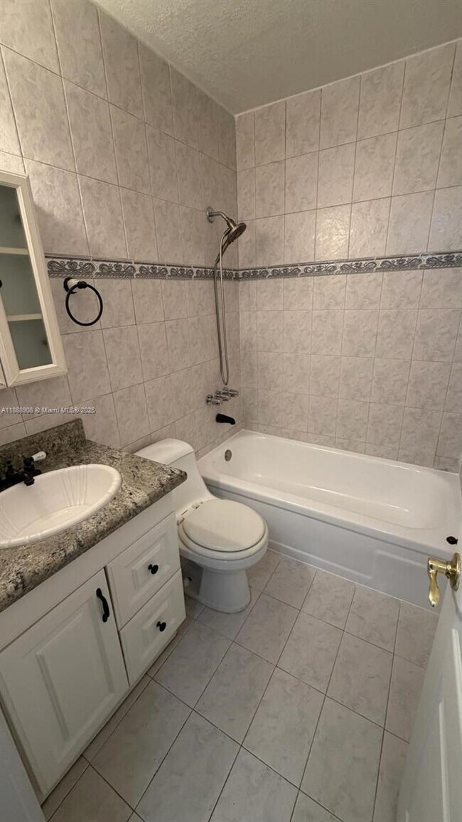 Building Photo - 15430 SW 81st Cir Ln