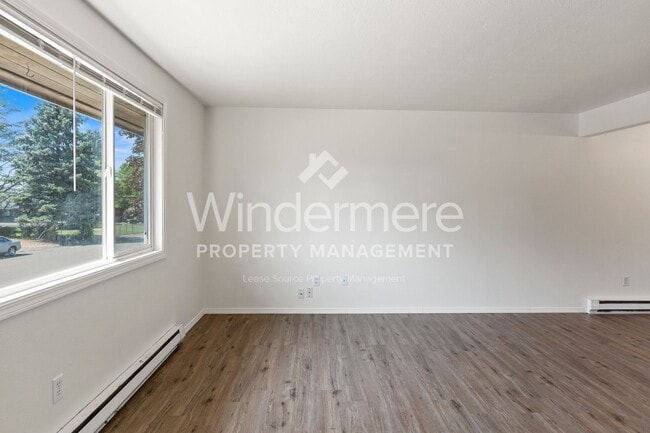 Building Photo - 1017 S Robie Rd
