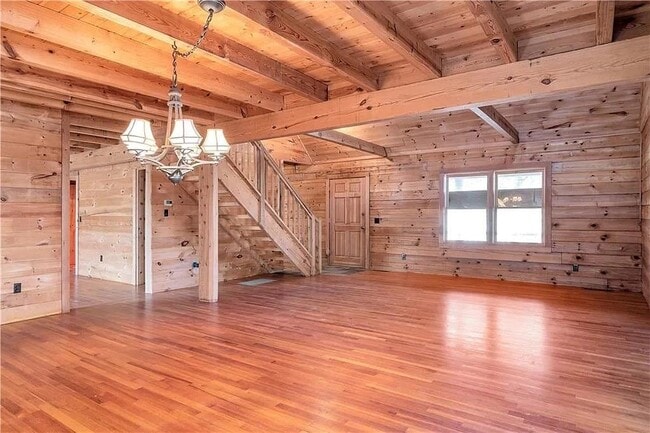 Building Photo - 2405 Mountain Rd