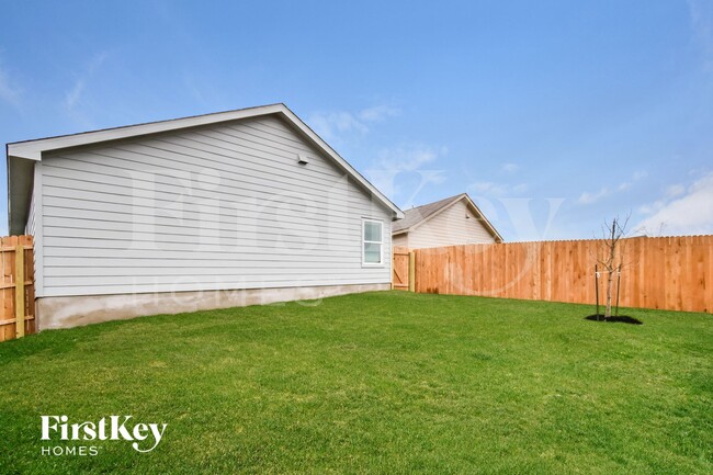 Building Photo - 14015 Mulch Ct