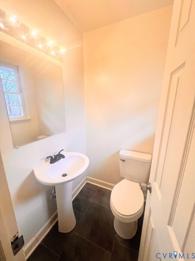 Building Photo - 4624 Hickory Signpost Rd