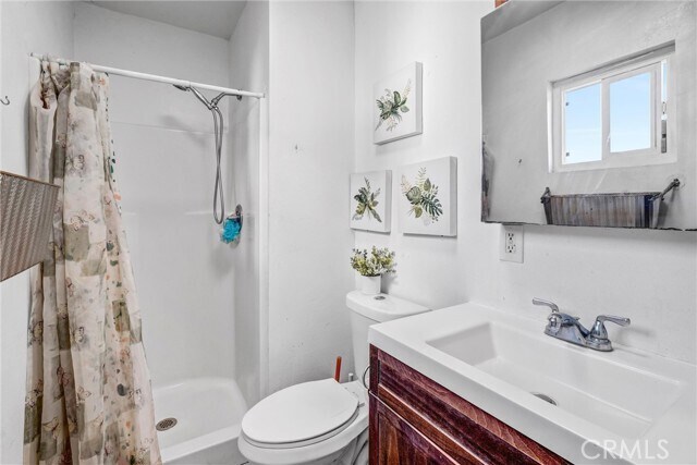 Building Photo - 10517 Firmona Ave