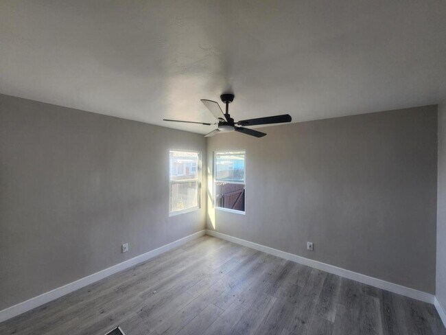 Building Photo - 3450 Cherokee Ave