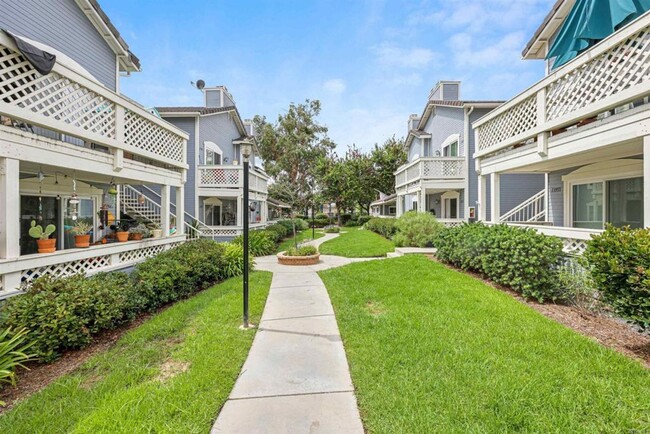 Building Photo - Remodeled 2BD Condo in the Heart of Old Poway