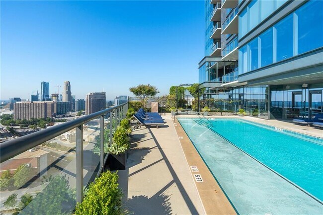 Building Photo - 3630 Peachtree Rd NE