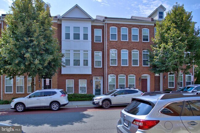 Building Photo - 9612 Stockwell Ln