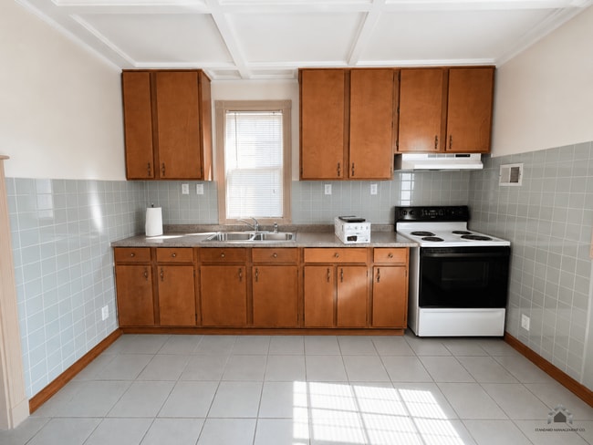 Building Photo - ? Your Next Home Awaits – 3 Bed, 1.5 Bath Single-Family Rental!