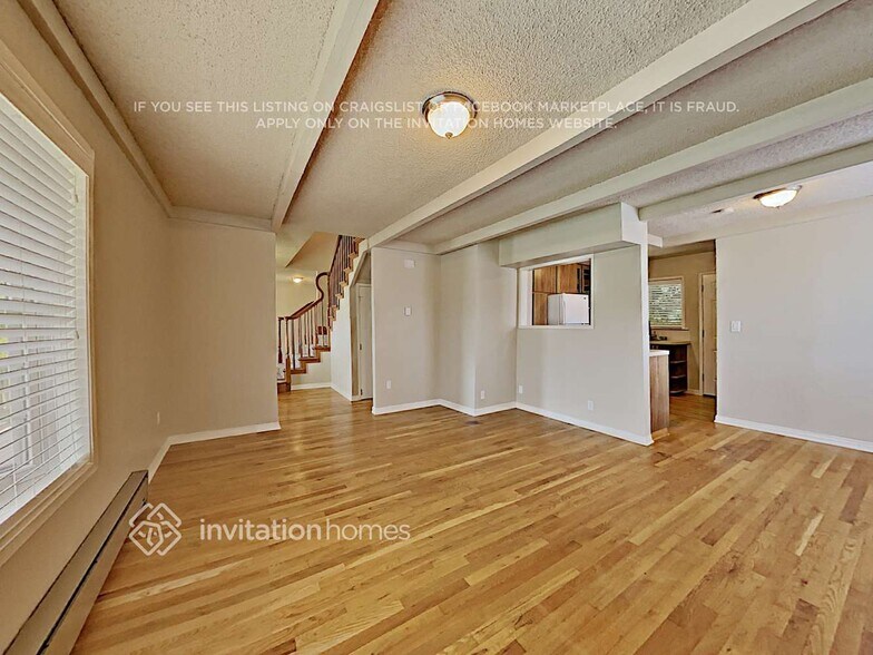 Building Photo - 4924 La Hal Da Ave NE
