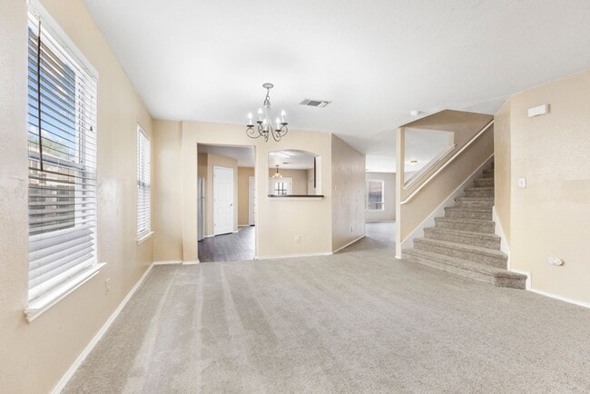 Building Photo - Stylish & Spacious 4-Bedroom Home