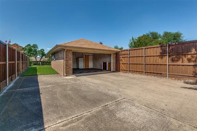 Building Photo - 2514 Golden Oaks Dr