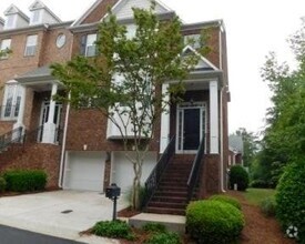 Building Photo - 2989 Rivergreen Ln