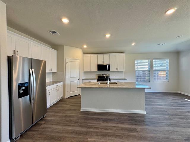 Building Photo - 2106 Dunbar Dr