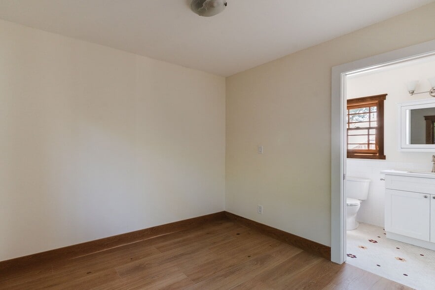 Building Photo - 1719 Loma Vista St