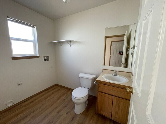 Building Photo - Schell (1410 NW Falls Creek Loop)