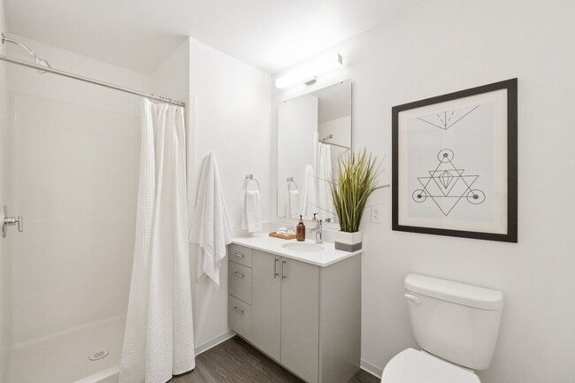 Building Photo - Koz Uptown