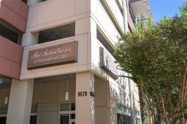 Building Photo - 9870 Gaylord Dr