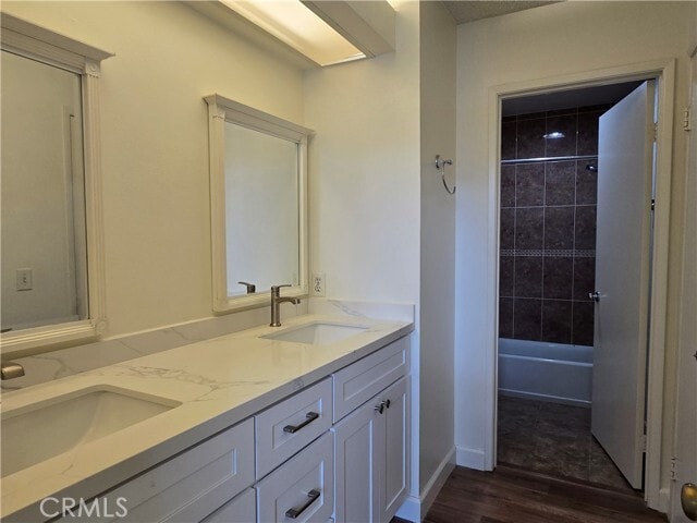 Building Photo - 13221 Royalcrest Ct