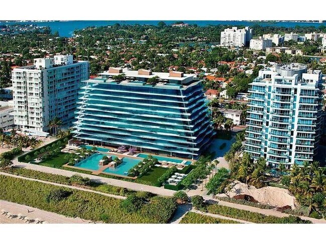 Building Photo - 9349 Collins Ave