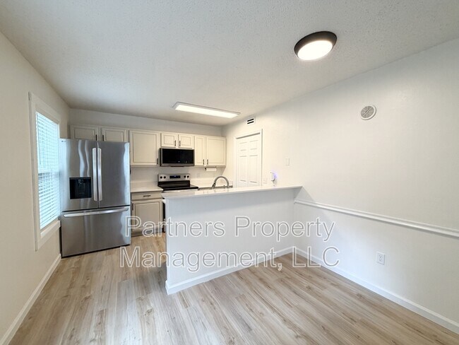 Building Photo - 5003 Bonita Pl