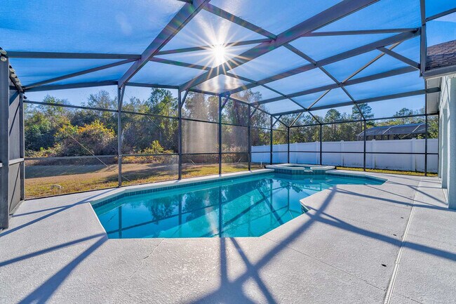 Building Photo - 453 Scrub Jay Way