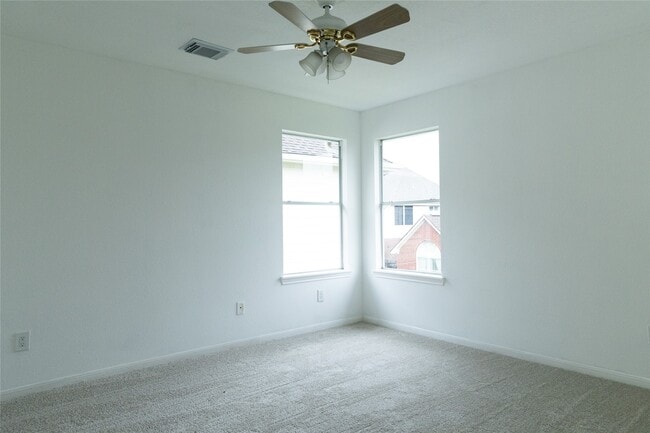 Building Photo - 4619 Zachary Ln
