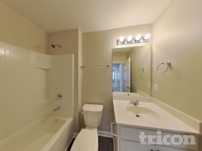 Building Photo - 149 Victory Cir