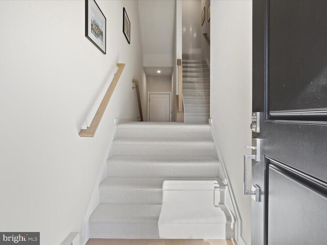 Building Photo - 43544 Jefferson Park St