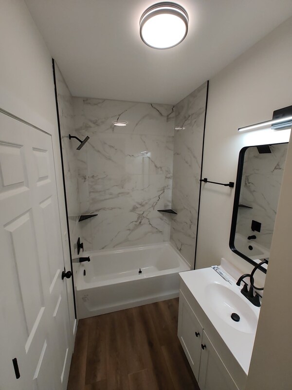 Building Photo - 409 W Mansfield St