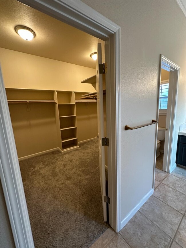 Building Photo - 535 W Decatur Ave