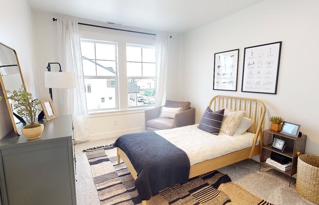 Building Photo - 1307 W Quailhill Rd