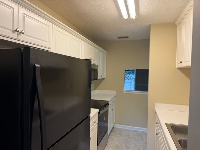 Building Photo - Grovetown Townhome, Primary Bedroom on Main Level