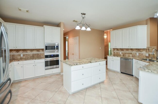 Building Photo - 1814 Maidenhair Ln