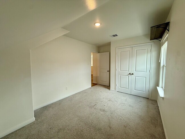 Building Photo - 11707 Eclipse Dr